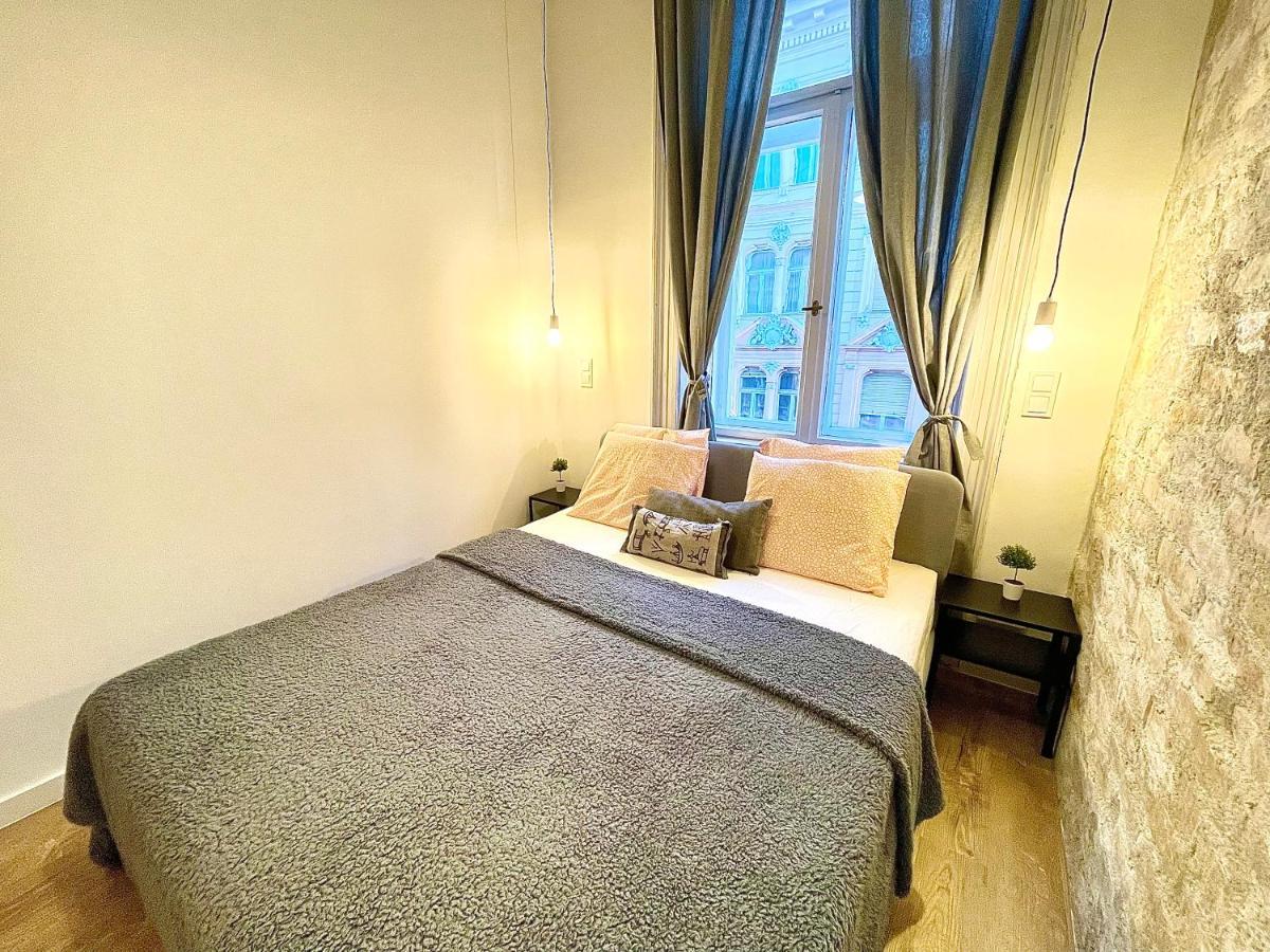 Dream Design - 3 Bedrooms & Finn Sauna Apartment Budapest