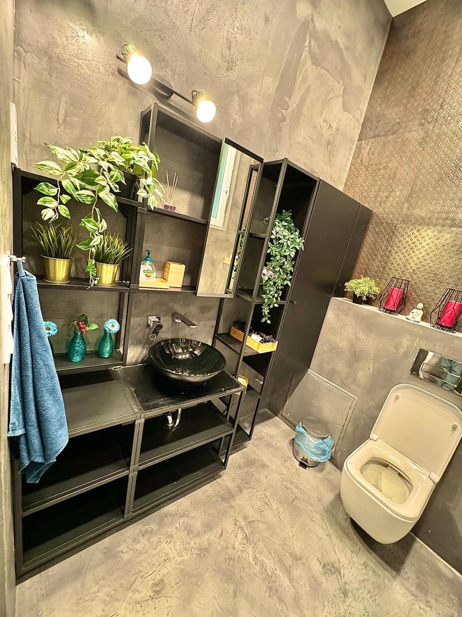 Dream Design - 3 Bedrooms & Finn Sauna Apartment Budapest